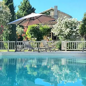 Des Fleurs Hébergement de vacances